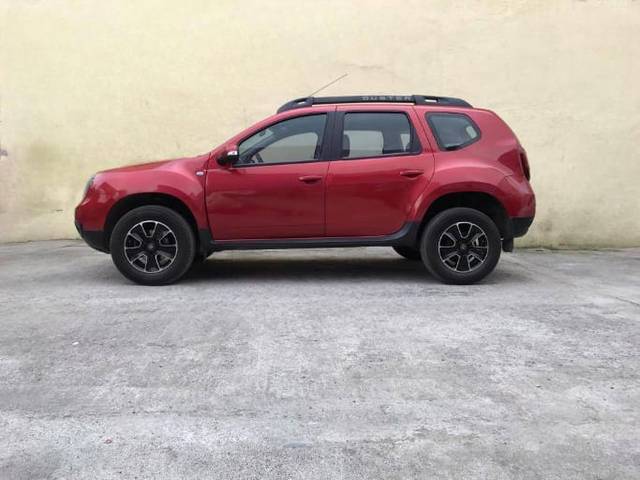 https://images10.gaadi.com/usedcar_image/4384006/original/ea030f0d2d82a590ab030128bdaea78d.jpg?imwidth=6401