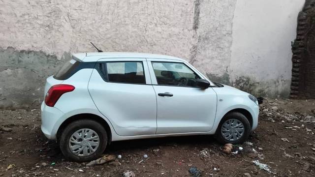 https://images10.gaadi.com/usedcar_image/4384082/original/daf7f34fe6f943f99aca6e9fbc20cea4.jpeg?imwidth=6400