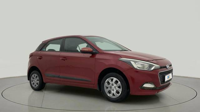 https://images10.gaadi.com/usedcar_image/4384113/original/ab00fcff4234496ab87d08121a4add5d.jpg?imwidth=6400