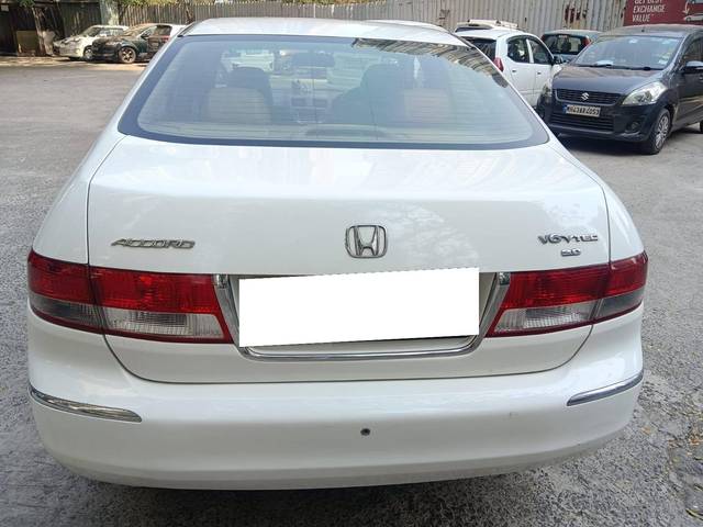 https://images10.gaadi.com/usedcar_image/4384152/original/processed_ad6189417c2c01a1004d667e7dcc3928.jpg?imwidth=6401