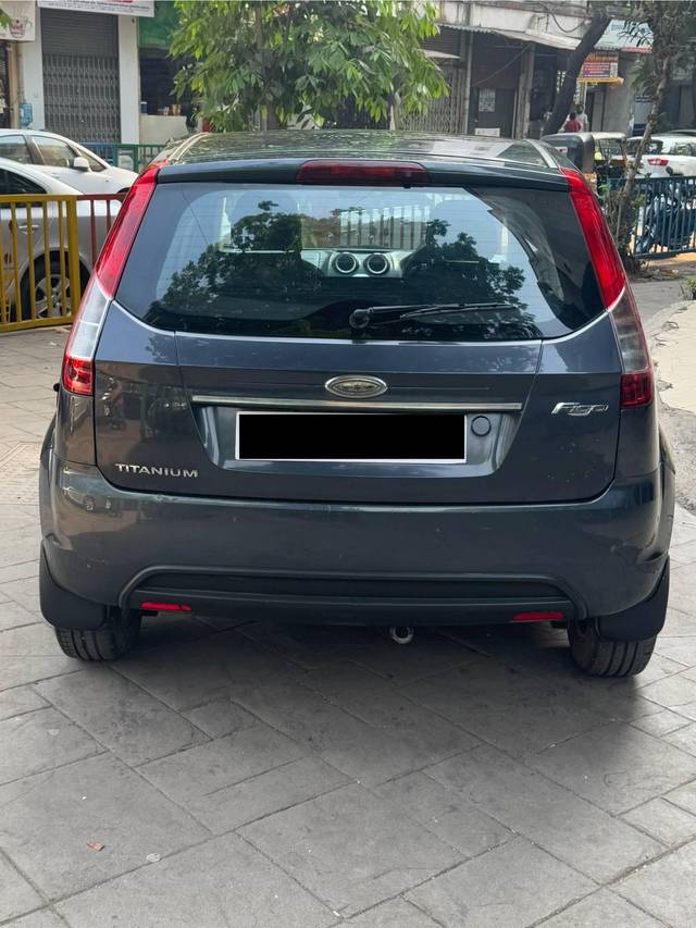 https://images10.gaadi.com/usedcar_image/4384155/original/processed_fcd8d9be-c0ef-45c5-96f9-6464f34e29f7.jpg?imwidth=6401