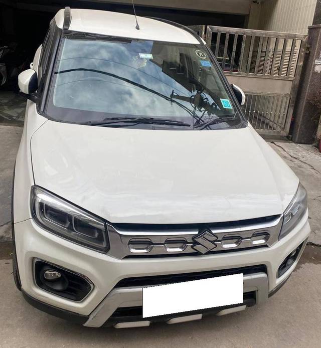 https://images10.gaadi.com/usedcar_image/4384198/original/processed_67d9f253fd3e11adf28a7acc82b047c5.jpg?imwidth=6402