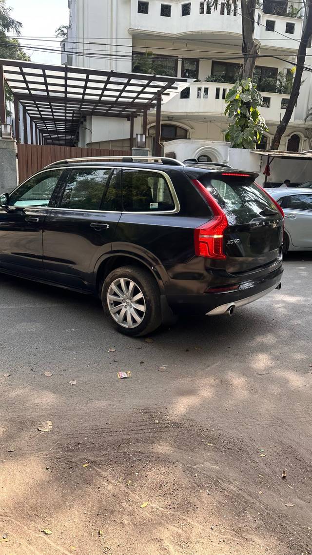 https://images10.gaadi.com/usedcar_image/4384281/original/processed_daf8903b024bfaaf558872fcc5e10dd5.jpg?imwidth=6402