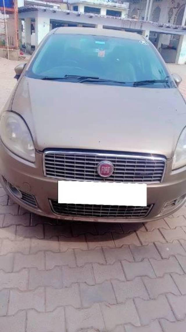 https://images10.gaadi.com/usedcar_image/4384294/original/processed_c3a2abf9-435d-43f4-9ac5-c356cc85f558.jpg?imwidth=6400