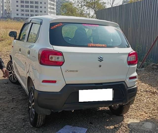 https://images10.gaadi.com/usedcar_image/4384326/original/processed_7a9d852e-15aa-4247-ba0c-72833553bd0d.jpg?imwidth=6402