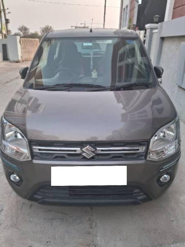 https://images10.gaadi.com/usedcar_image/4384353/original/processed_5672dda4-dd41-4ec2-8745-c320c28fa7fc.jpg?imwidth=6400