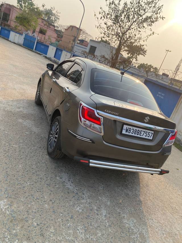 https://images10.gaadi.com/usedcar_image/4384480/original/bfc52613cd3a2e14ec3a63b901f4f58e.jpg?imwidth=6401