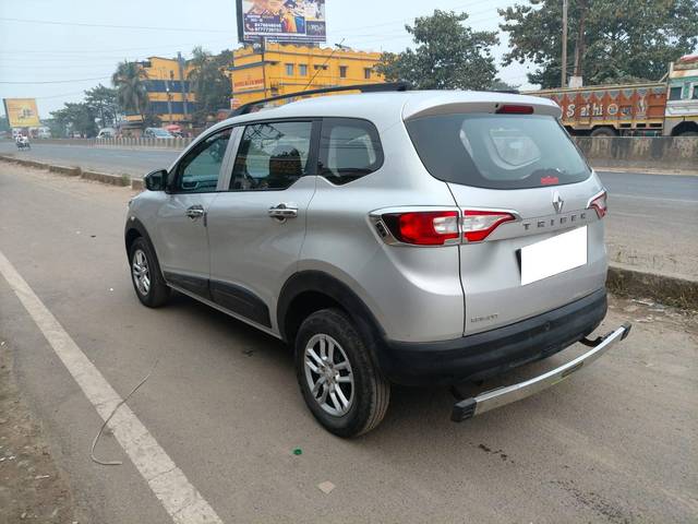 https://images10.gaadi.com/usedcar_image/4384582/original/processed_3d3cb7eba3ff5cf159c924958406914a.jpg?imwidth=6402