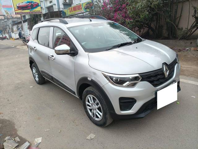 https://images10.gaadi.com/usedcar_image/4384582/original/processed_a0c675400293b2763093f26bb0e0bbb9.jpg?imwidth=6400