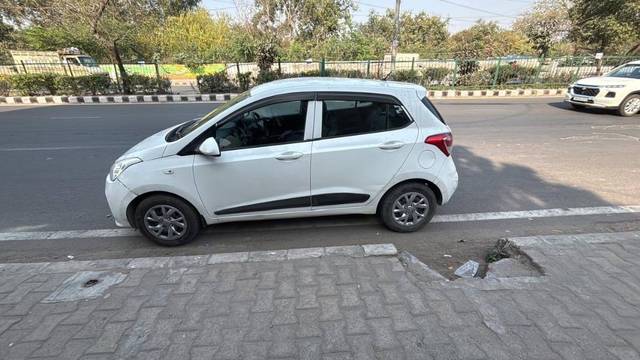 https://images10.gaadi.com/usedcar_image/4384611/original/14b5ed055f053276ba6b6ef5d7d3c235.jpeg?imwidth=6401