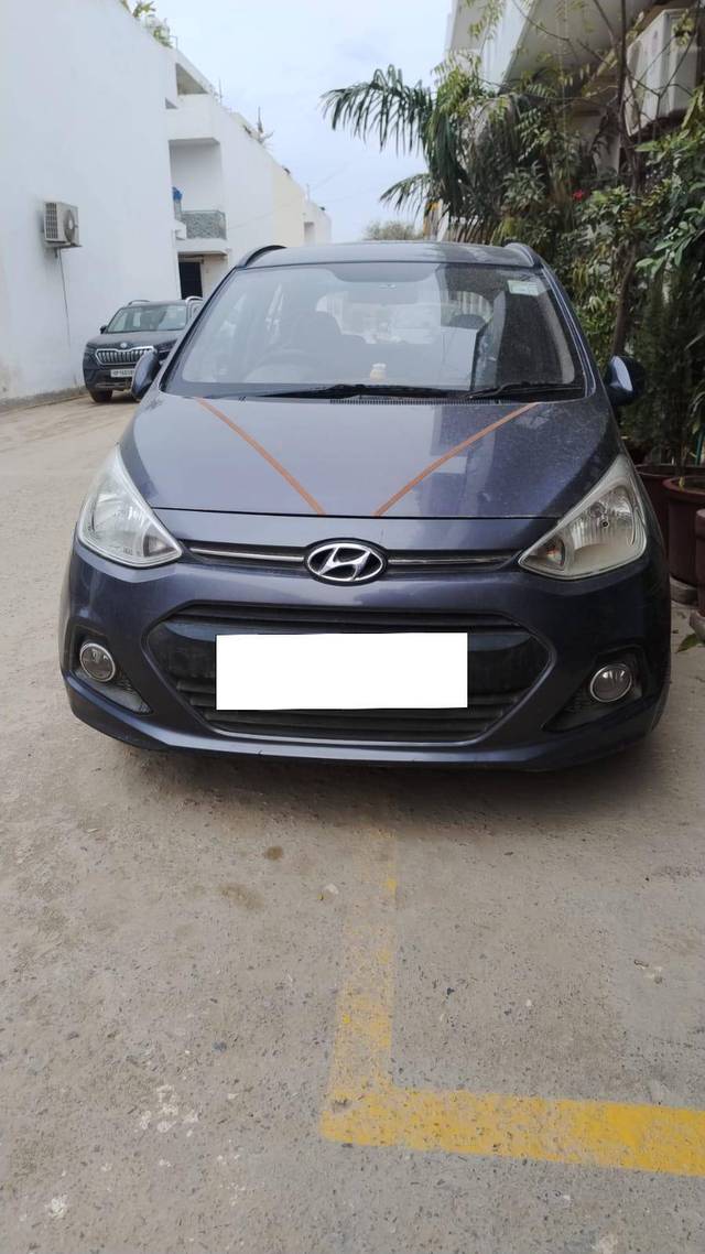 https://images10.gaadi.com/usedcar_image/4384616/original/1176ea6419630fbcaeed35cadfe211b2.jpg?imwidth=6400