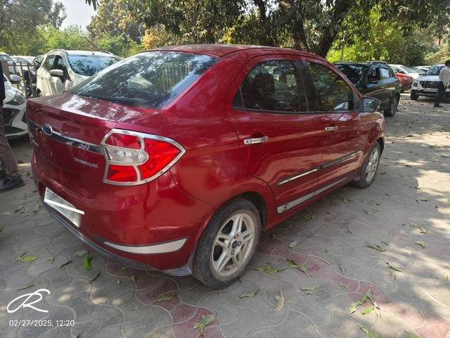 https://images10.gaadi.com/usedcar_image/4384649/original/processed_2f8a7b4ae01443d0925d686de844c4d6.jpg?imwidth=6401