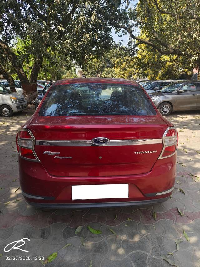 https://images10.gaadi.com/usedcar_image/4384649/original/processed_77e74d9395623fe2480b38de7e417af9.jpg?imwidth=6402