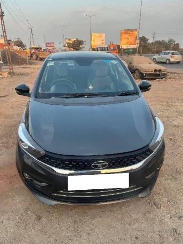 https://images10.gaadi.com/usedcar_image/4384664/original/processed_a093fc08-afcb-49bf-838f-621fddbb4e5b.jpeg?imwidth=6400