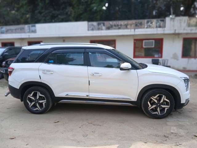 https://images10.gaadi.com/usedcar_image/4384688/original/processed_8e6a43431106ae2c8ba82042c314e5f0.jpg?imwidth=6401