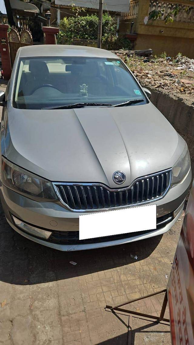 https://images10.gaadi.com/usedcar_image/4384736/original/0062ba84cd466171629cea72e0659c48.jpg?imwidth=6400