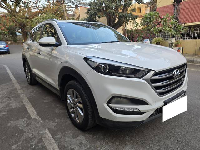 https://images10.gaadi.com/usedcar_image/4384753/original/processed_1077e84e55a15c4deef678bdcfde2619.jpg?imwidth=6400