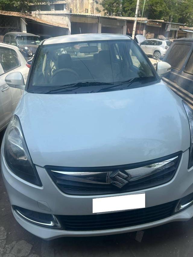 https://images10.gaadi.com/usedcar_image/4384788/original/processed_1aa570ed01e58f17d381aa16fa9bd36a.jpg?imwidth=6402