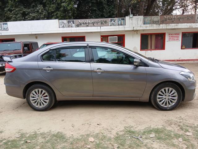 https://images10.gaadi.com/usedcar_image/4384950/original/processed_0dec7eeaa157a8d787054d8221d2f052.jpg?imwidth=6401