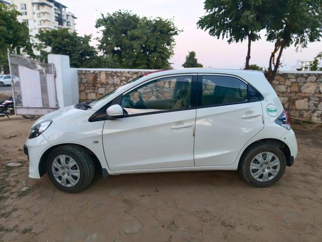 https://images10.gaadi.com/usedcar_image/4385027/original/93b4ad9ae61d3229f6e77013e6c3ca49.jpg?imwidth=6401