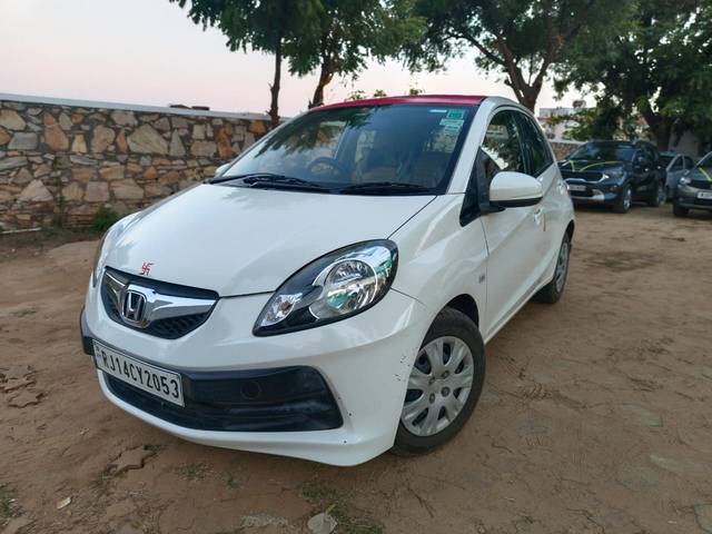 https://images10.gaadi.com/usedcar_image/4385027/original/bd0b5a3ad5d21c5b05e268e742fe7098.jpg?imwidth=6402