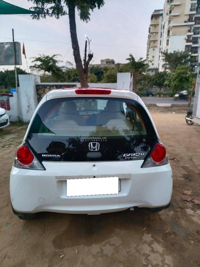 https://images10.gaadi.com/usedcar_image/4385027/original/processed_6a99d1dbb5ecd352e0448f45df96af41.jpg?imwidth=6401