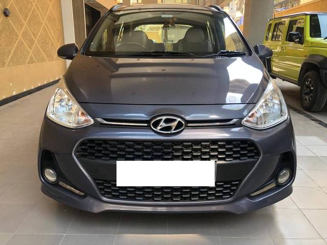 https://images10.gaadi.com/usedcar_image/4385243/original/processed_654489178a71b3078f11e603957c15fd.jpg?imwidth=6402