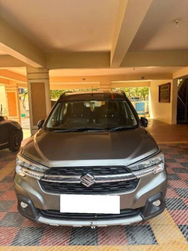 https://images10.gaadi.com/usedcar_image/4385263/original/processed_97ce3715-e511-462b-bec0-c79f3ad5c641.jpeg?imwidth=6400