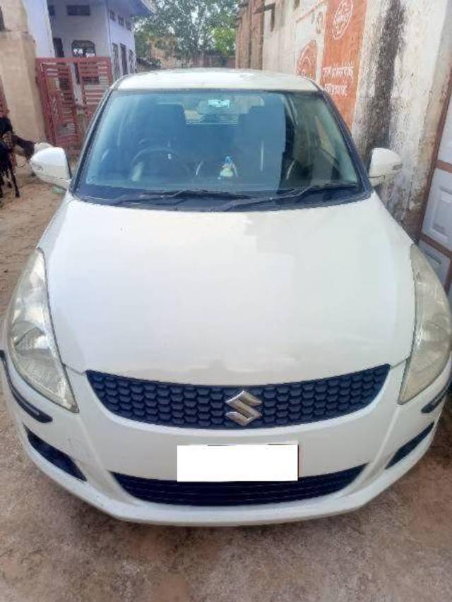 https://images10.gaadi.com/usedcar_image/4385290/original/7a3f16c8d589360cdf1d2fa691ae7255.jpg?imwidth=6400