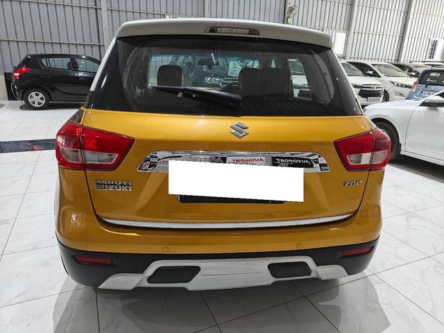 https://images10.gaadi.com/usedcar_image/4385311/original/processed_fbd8324a529ca2aa4a8093131402f93e.jpg?imwidth=6401