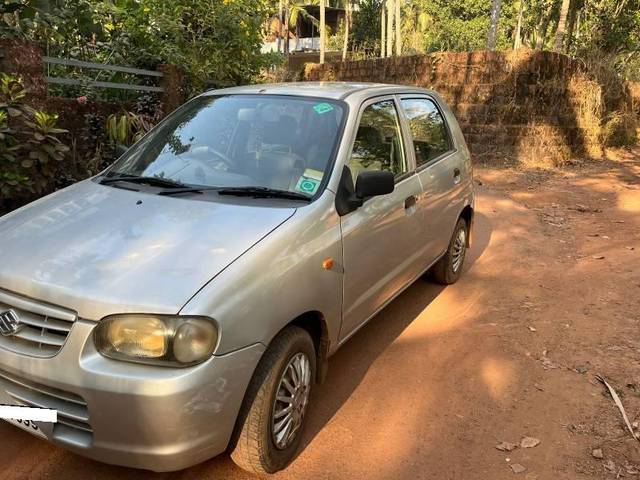 https://images10.gaadi.com/usedcar_image/4385330/original/processed_82791294-888e-4589-8657-8e16cc7ed7a9.jpg?imwidth=6400