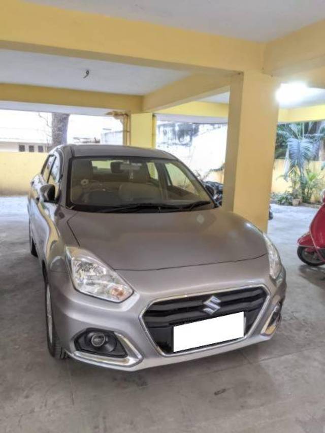 https://images10.gaadi.com/usedcar_image/4385397/original/processed_917a4268-f4f9-47fd-9d64-dfa2549595d4.jpeg?imwidth=6400