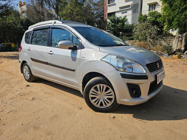 https://images10.gaadi.com/usedcar_image/4385413/original/processed_b4f4299f8c04d9ce3a7ccaba1d2cd3c9.jpg?imwidth=6400