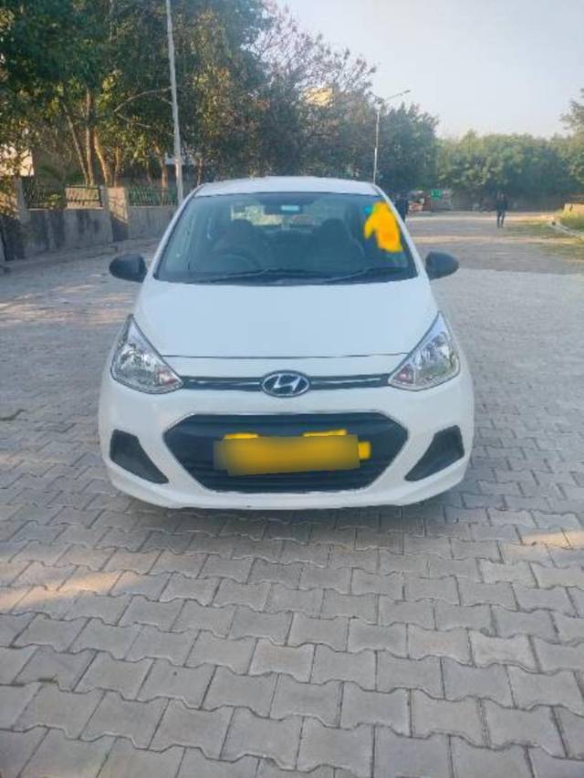 https://images10.gaadi.com/usedcar_image/4385436/original/processed_403817e9-1bf0-480e-b59b-57230ef497cd.jpg?imwidth=6400