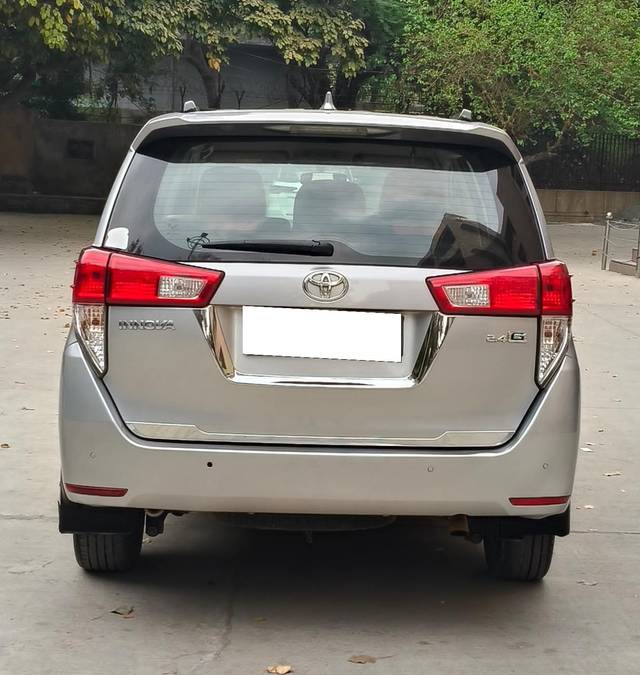 https://images10.gaadi.com/usedcar_image/4385462/original/processed_651b522e767f4a5044c976ec0f4e1529.jpg?imwidth=6401