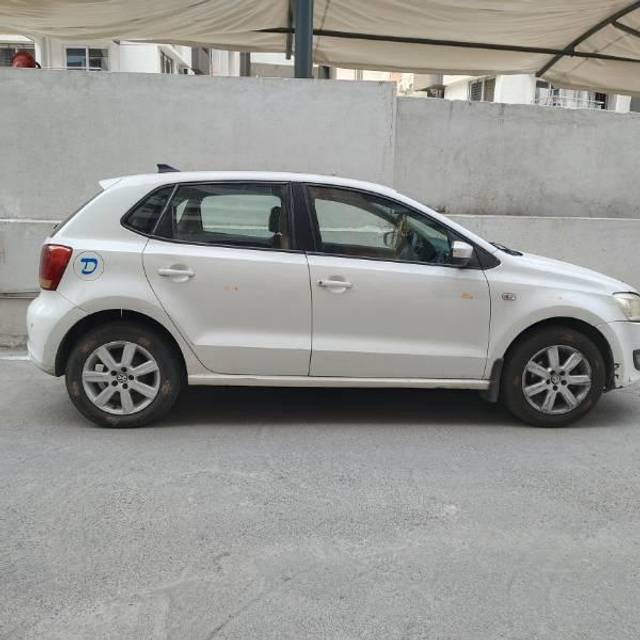 https://images10.gaadi.com/usedcar_image/4385487/original/processed_e6d78afa-56fc-488e-a0bd-eff0f938df53.jpg?imwidth=6401