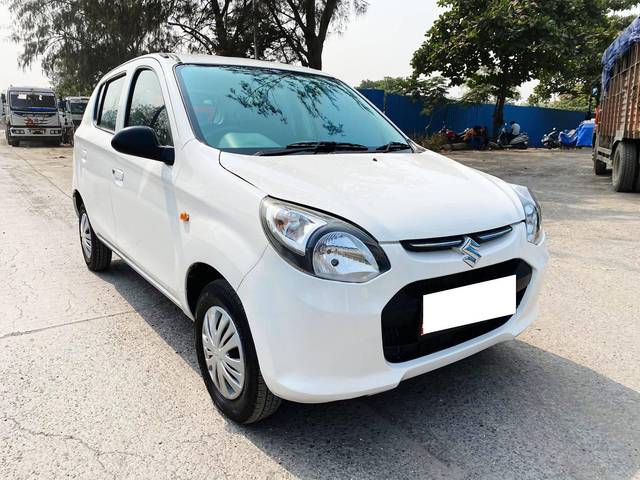 https://images10.gaadi.com/usedcar_image/4385491/original/processed_7a70972b466e628242308bda498df64e.jpg?imwidth=6400