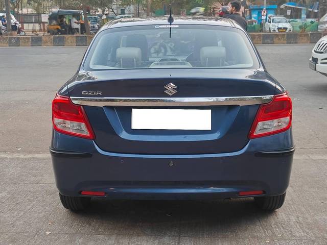 https://images10.gaadi.com/usedcar_image/4385826/original/processed_7760dfe85c2ff595535cea5ef9d53e65.jpg?imwidth=6402