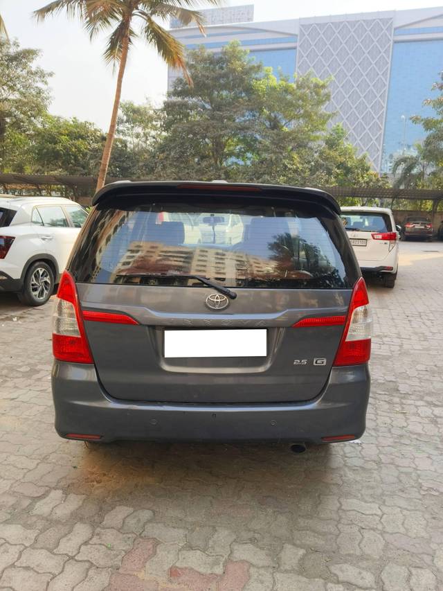 https://images10.gaadi.com/usedcar_image/4385853/original/processed_02e6587e970bc460bce0d86f9bcae35a.jpg?imwidth=6402