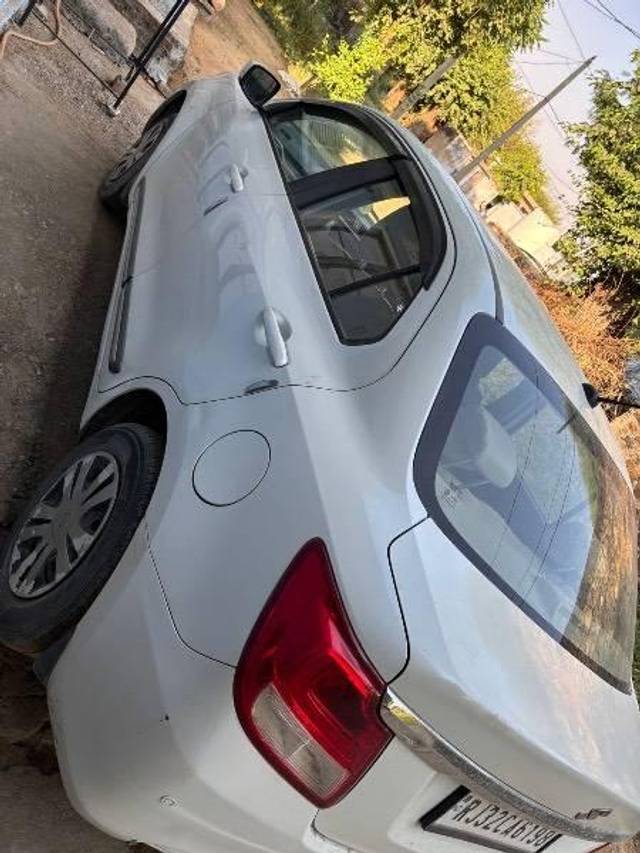 https://images10.gaadi.com/usedcar_image/4385863/original/processed_8ed62ab1-9904-4188-a0ce-04c01ee4f18e.jpeg?imwidth=6402