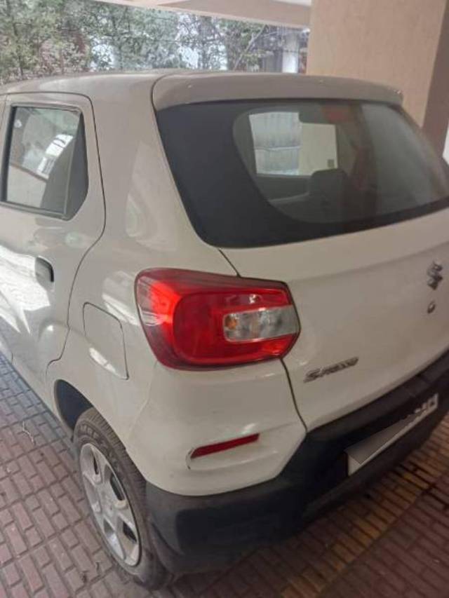 https://images10.gaadi.com/usedcar_image/4385902/original/aabb74e6e6bec7c902f08925c0adfdf8.jpg?imwidth=6402