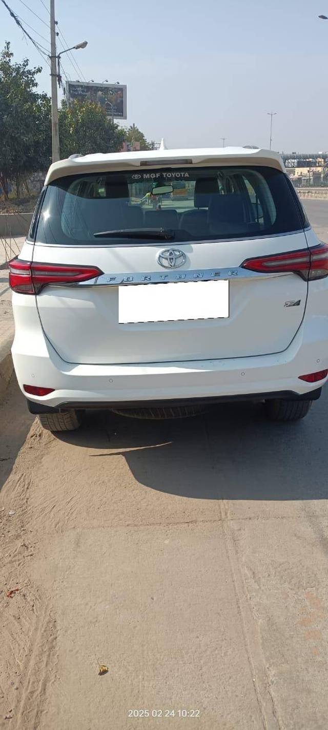 https://images10.gaadi.com/usedcar_image/4385957/original/7c1ea350d9dc548fc22953c0bd3d69d4.jpg?imwidth=6401