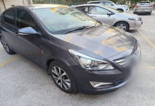 https://images10.gaadi.com/usedcar_image/4385963/original/353534fc651cee148a1012ddbf5e1ff2.jpeg?imwidth=6400