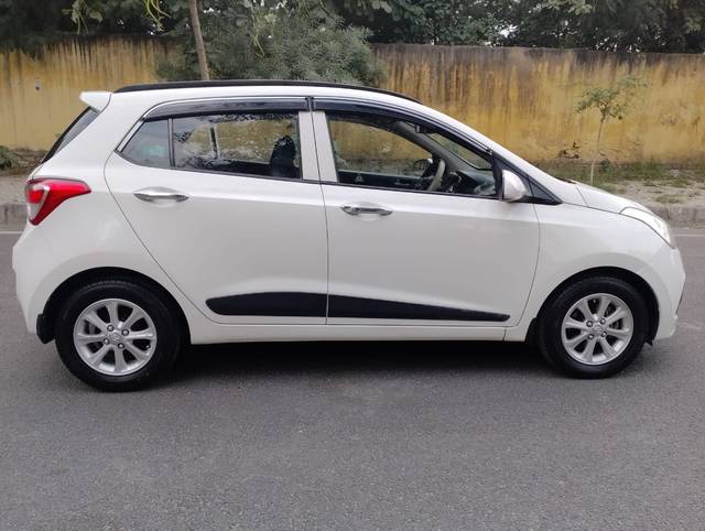 https://images10.gaadi.com/usedcar_image/4385986/original/a722cda86fed39776e54e3c78b6bf999.jpg?imwidth=6401