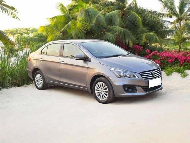 https://images10.gaadi.com/usedcar_image/4386073/original/processed_9b14044153d0011bf40d68e5c5302657.jpeg?imwidth=6400