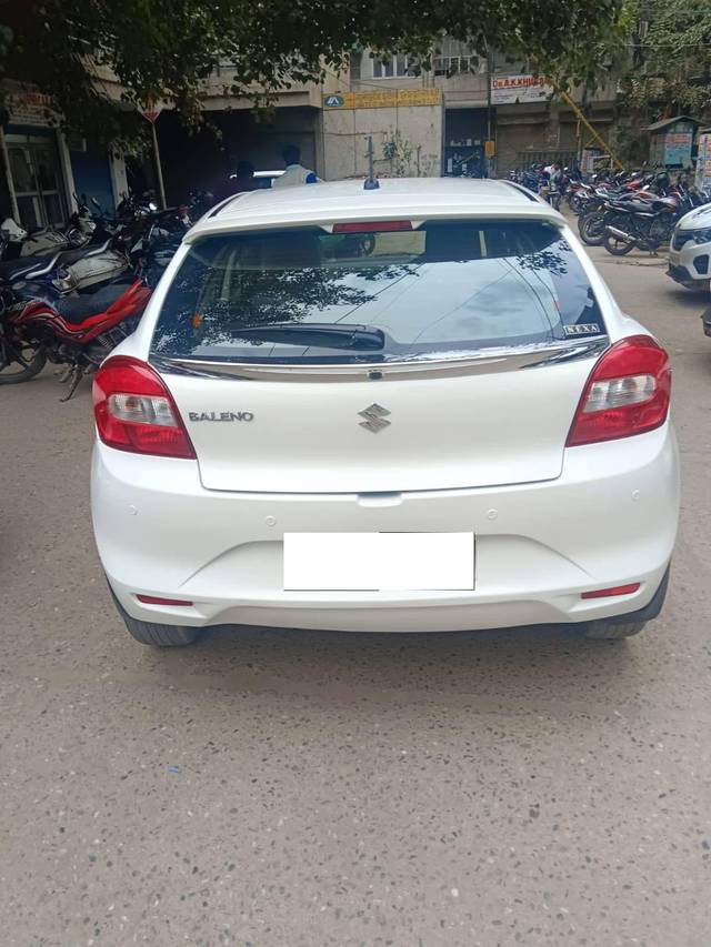 https://images10.gaadi.com/usedcar_image/4386091/original/processed_e2a885feee81854717ea67a544637c47.jpg?imwidth=6401