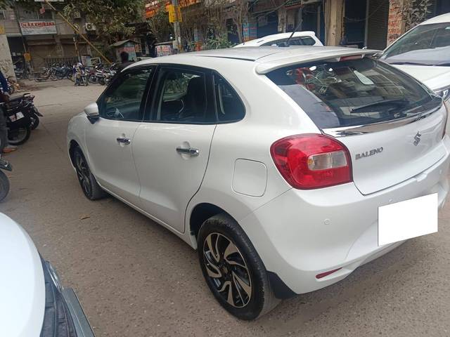 https://images10.gaadi.com/usedcar_image/4386091/original/processed_e59cfb57397e043242bd9eae9cc02c87.jpg?imwidth=6402