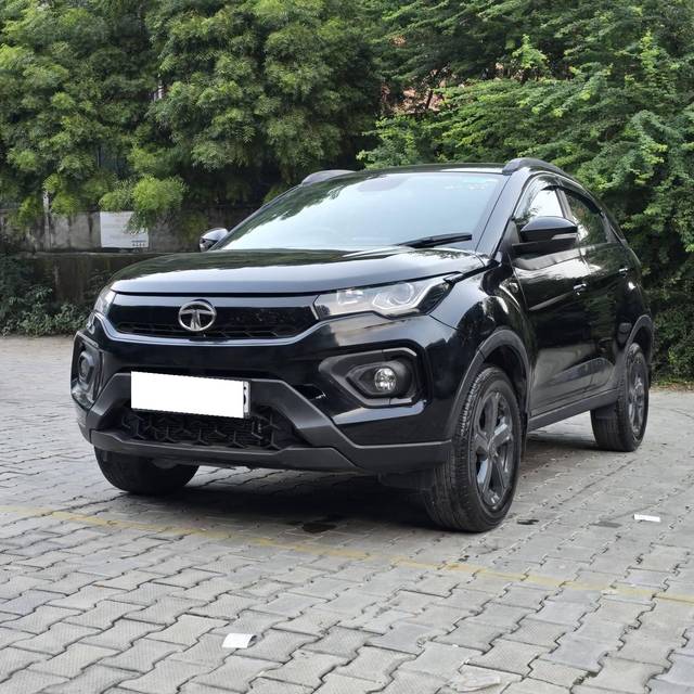 https://images10.gaadi.com/usedcar_image/4386178/original/processed_bd4d544e34e06179ddad7a6eefd0af2f.jpg?imwidth=6400