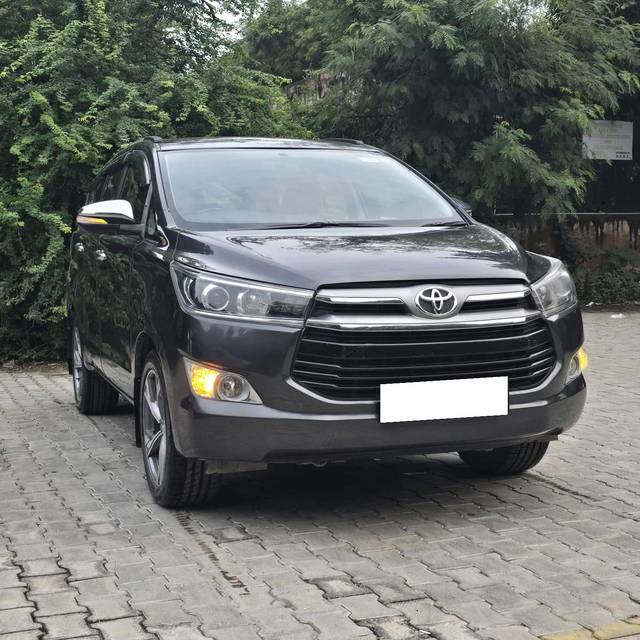 https://images10.gaadi.com/usedcar_image/4386196/original/processed_98e1c7462a7c626cde1f43a2b6401776.jpg?imwidth=6400