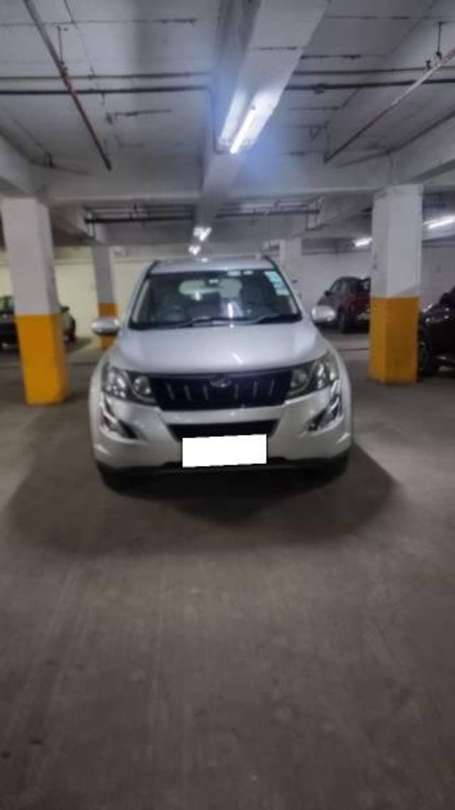 https://images10.gaadi.com/usedcar_image/4386284/original/processed_2e78e716-2ca1-40b9-bfe6-ff78465eb4aa.jpeg?imwidth=6402